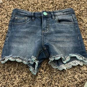 Cute Jean shorts.